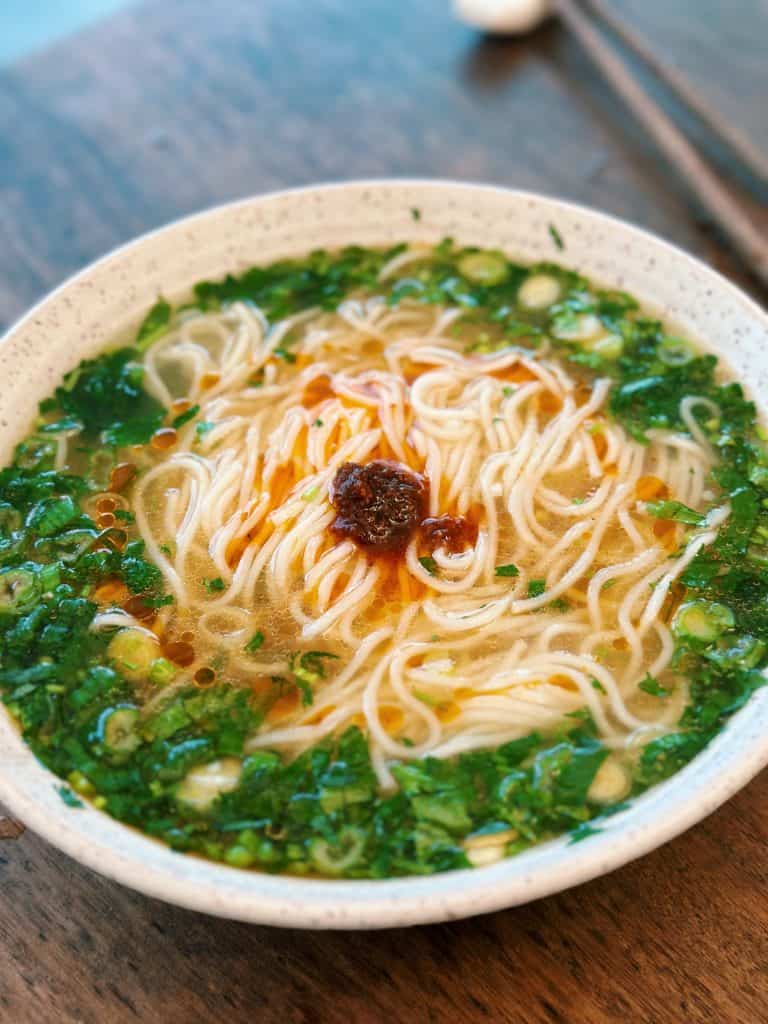Easy Noodle Soup (10 Minutes)